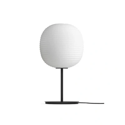 Abbildung von New Works Lantern Medium Tischleuchte, Höhe 55cm