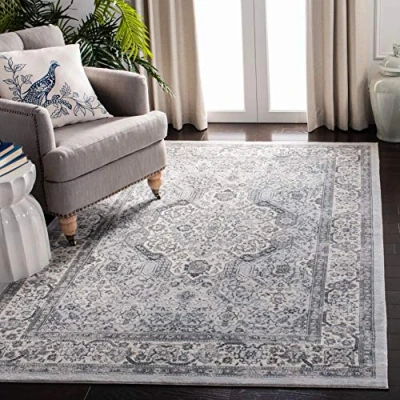 Abbildung von SAFAVIEH Traditionell Teppich für Wohnzimmer, Esszimmer, Schlafzimmer Isabella Collection, Kurzer Flor, Silber und Elfenbein, 160 X 229 cm