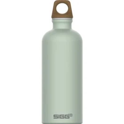 Abbildung von SIGG Traveller MyPlanet™ Repeat Plain Trinkflasche (0.6 L), klimaneutrale und auslaufsichere Trinkflasche, federleichte aus Aluminium, Made in Switzerland