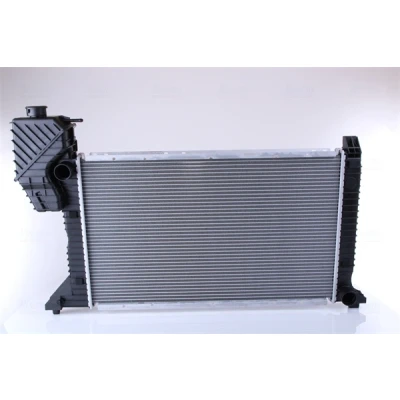 Abbildung von NISSENS 62685A Kühler, Motorkühlung Aluminium 680 409 40 Kühlrippen gelötet MERCEDES BENZ: Sprinter 3 T Kastenwagen, Bus