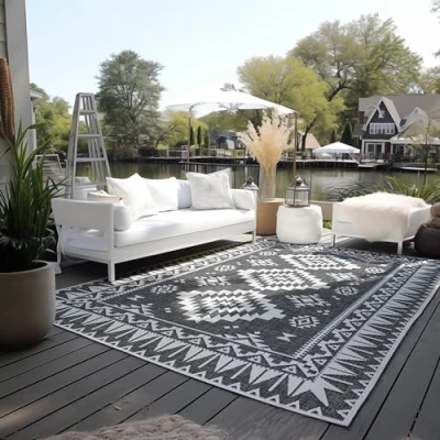 Abbildung von Elle Decoration In und Outdoor Teppich Wendeteppich Wetterfest &amp; Wasserfest Modernes Geometrisches Muster Rauten Outdoorteppich für Garten, Balkon, Terrasse, Wohnzimmer Schwarz, 200x290cm