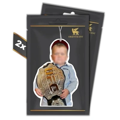 Abbildung von 2er Set UFC VETERAN MOTIV Duftbaum Luftfrischer automatischer Duftspender fürs Auto lustig tuning Car Air freshener Duftanhänger Auto, (HERMES, 2 Stück)
