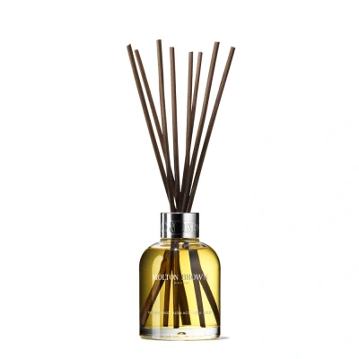 Abbildung von Molton Brown Mesmerising Oudh &amp; Gold Accord Duftst&auml;bchen 150 ml