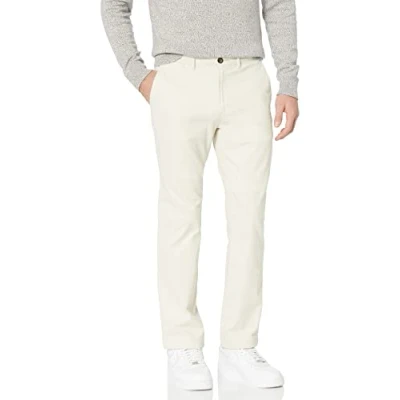 Abbildung von Amazon Essentials Herren Legere Stretch Chinohose mit gerader Passform, Stone, 34W / 33L