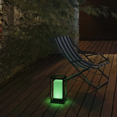 Abbildung von LEDVANCE SMART+ Outdoor WiFi Tischleuchte, 5W, 310lm, schwarz, mit warmweißem Licht (3000K) und 16 Mio. Farben, batteriebetrieben, mobil nutzbar, steuerbar per App, kompatibel Amazon, Google &amp; Co.