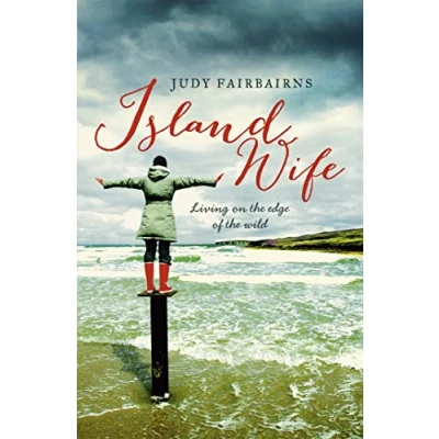 Abbildung von Island Wife: living on the edge of wild