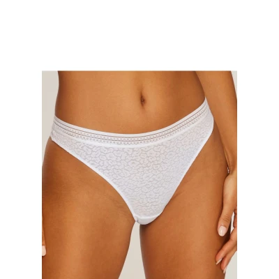 Abbildung von LASCANA String aus Spitze in Leo Optik mit modischem Bund, sexy Dessous