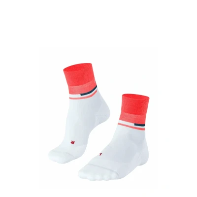 Abbildung von FALKE Damen Laufsocken RU Compression Stabilizing W So Lyocell Funktionsmaterial mit Kompression 1 Paar, Weiß White 2008 Trend, 37 38