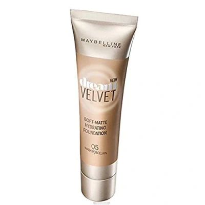 Abbildung von Maybelline Dream Velvet Soft Matte Hydrating Foundation 05 Warm Porcelain