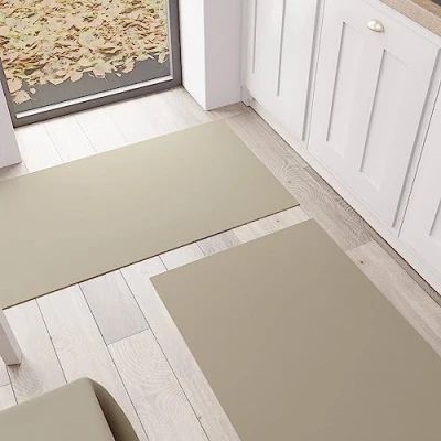 Abbildung von PETTI Artigiani Italiani Küchenteppich, Küchenläufer, waschbar, rutschfest, einfarbig, 52 x 440 cm, Taupe, 100% Made in Italy