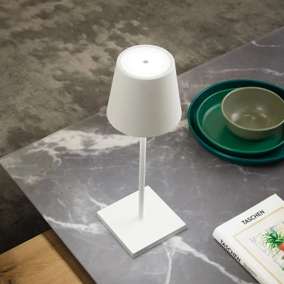 Abbildung von Zafferano, Poldina L Schreibtischlampe, Tragbare und Wiederaufladbare Tischlampe mit Touch Control, Geeignet für Wohnzimmer Außenbereich, Dimmer, 2200 3000 K, Höhe 49,7 cm, Farbe Weiß
