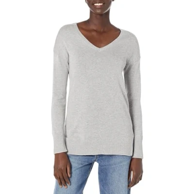 Abbildung von Amazon Essentials Damen Leichter Tunika Pullover Mit Langen Ärmeln Und V Ausschnitt (Erhältlich In Übergröße), Hellgrau Meliert, XXL