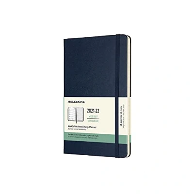 Abbildung von Moleskine 18 Monats Wochenplaner/Terminplaner, Terminkalender 2021/2022, Wochennotizbuch mit festem Einband und elastischem Verschluss, Format Large/A5 13 x 21 cm, Farbe Saphirblau, 208 Seiten