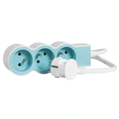 Abbildung von Legrand Extra Flache Steckdosenleiste mit 3 Steckdosen Schutzkontakt 1,5 m Kabel weiß und blau
