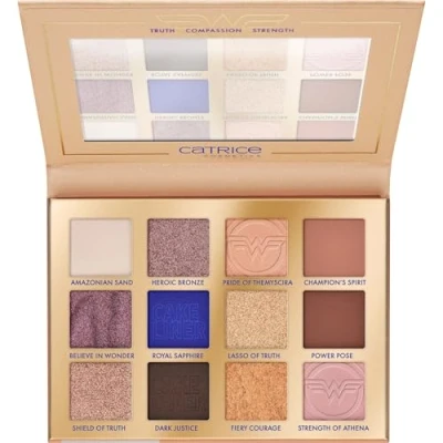 Abbildung von Catrice Wonder Woman Eyeshadow Palette, Lidschatten, Nr. 010, 12 Farben, hochpigmentiert, intensiv, schimmernd, farbintensiv, vegan, Nanopartikel frei, ohne Parabene, glutenfrei, 1er Pack (15.5g)