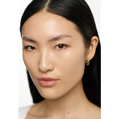 Abbildung von Inglot All Eye Want Wimperntusche, Intensives Schwarz, Perfektes Trennen und Verlängern der Wimpern, Einfaches Auftragen, Verleiht den Wimpern Volumen, die Mascara Betont dem Look Tiefe.