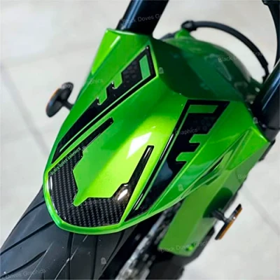 Abbildung von Harzbeschichtete 3D Aufkleber Kotflügelschutz kompatibel mit KAWASAKI Versys 650 2022 (Kotflügelschutz)