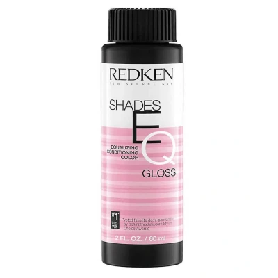 Abbildung von Redken Shades EQ Demi permanente Färbung 3 x 60 ml 06N Morrocan Sand
