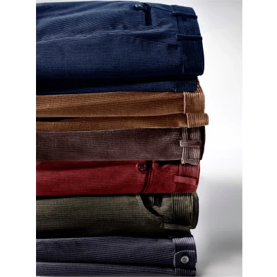 Abbildung von Classic Cordhose