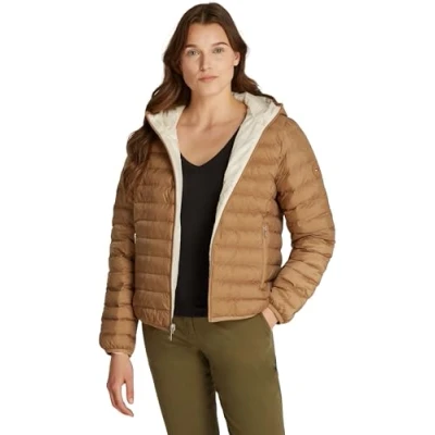 Abbildung von Tommy Hilfiger Steppjacke &quot;REVERSIBLE LW PADDED JACKET&quot;, mit Kapuze, reversible Tragemöglichkeit, leichte Wattierung, Logo Patch