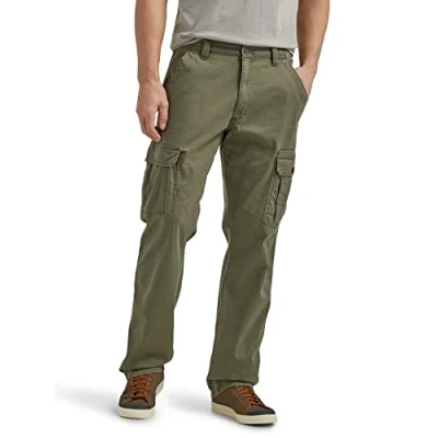 Abbildung von Wrangler Authentics Herren Stretch Cargohose mit lockerer Passform Hose, olivgrün, 38 W / 34 L