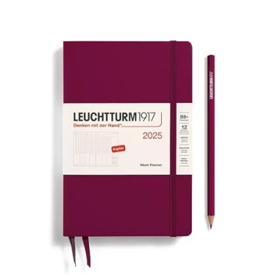 Abbildung von LEUCHTTURM1917 371022 Wochenplaner Paperback (B6+) 2025, Port Red, Englisch