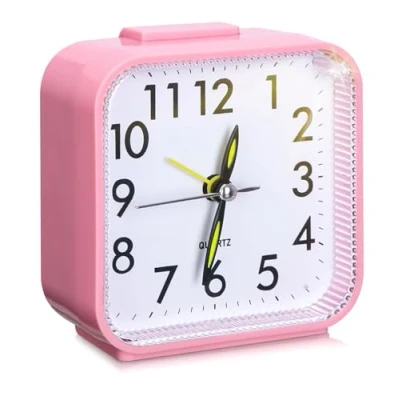 Abbildung von Birshe Analoger Wecker Leise Ohne Ticken Lauter Alarm Geräuschlos Tragbarer Mini Batteriebetrieben Analog mit Snoozefunktion Nachtlicht (Pink)
