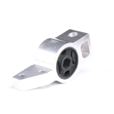 Abbildung von VAICO V10 0707 Querlenkerlager Original Qualität Vorderachse rechts Aluminium Gummimetalllager Querlenker VOLKSWAGEN: Golf 7 Schrägheck