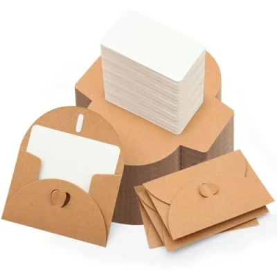 Abbildung von Omtofo 100 Stück mini Briefumschläge, Blanko Karten, kleine briefumschläge mit Herz Verschluss, 10.5 x 7cm karten zum beschriften für DIY Dankeskarte, Geschenkkarten, Geburtstagskarten