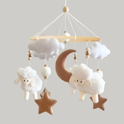 Abbildung von Mobile Baby Schaf Babybett Windspiel Bettglocke mit 3 Schafe, Sterne, Wolken, Mond Mädchen Hängende für Kinderbett(3 Schafe)