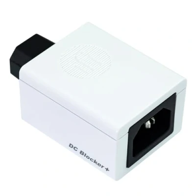 Abbildung von iFi SilentPower DC Blocker+ IEC Stecker, blockiert jeden Offset, verbessert die Qualität von Wechselstrom für Ihre Audio und AV Anlagen, beseitigt Transformatorbrummen.