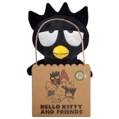 Abbildung von Joy Toy Sanrio Bad Badtz Maru Eco Plush 24 cm in wiederverwendbarem Kartontäschchen der Plüsch ist aus 100% PET Flaschen recyceltem Material