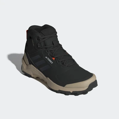 Abbildung von Adidas Terrex MID BETA COLD Hikingschuh, Herren, Größe: 44, Core black carbon semi impact orange Schuhe