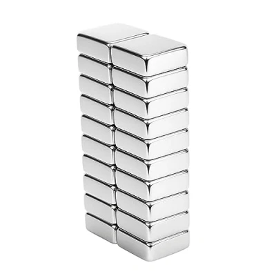 Abbildung von Yizhet 20 Stück Mini Magnete Rechteckig Neodym Magnet für Magnettafel, Kühlschrank, Whiteboard, Tafel, Pinnwand (10x10x4 mm)
