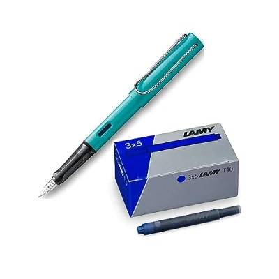 Abbildung von LAMY AL star Set leichter Füllhalter aus Aluminium in turmaline mit ergonomischem Griff und polierter Stahlfeder Stichbreite M T10 3er Tintenpatronen, original Umkarton Tinte blau