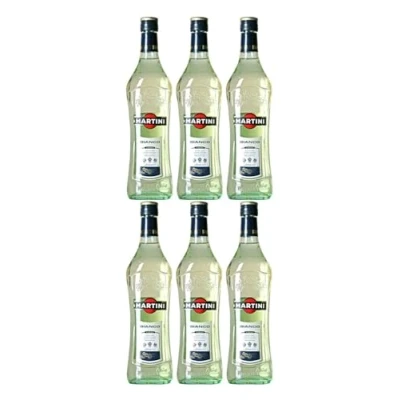 Abbildung von MARTINI Bianco weißer weinhaltiger Aperitif, angereichert mit aromatischen Kräutern und Blumen, 14,4% vol., 75cl / 750ml