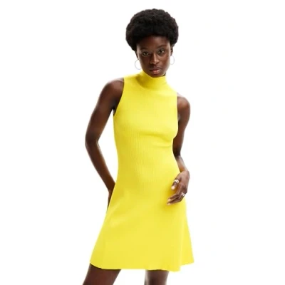 Abbildung von Vest_Turner, 8018 Amarillo, L