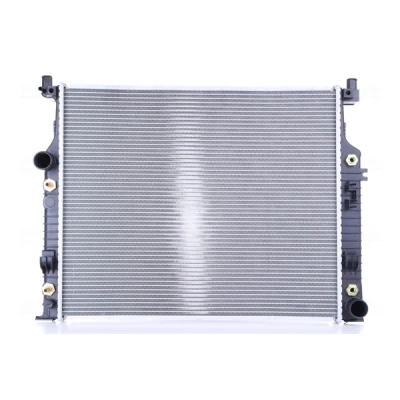 Abbildung von NISSENS 62576A Kühler, Motorkühlung Aluminium 636 529 40 Kühlrippen gelötet MERCEDES BENZ: ML Klasse, GL, G Klasse SUV