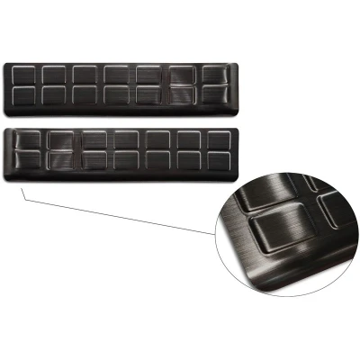 Abbildung von Avisa Black INOX Door sill Protectors Compatible with Citroën Spacetourer &amp; Jumpy/Peugeot Expert Traveller/Toyota Proace 2016 / Opel Vivaro/Zafira Life 2019 &#039;Rectangles&#039; 2 Pieces Front Doors
