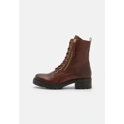 Abbildung von Gabor Damen Combat Boots, Frauen Stiefeletten,Wechselfußbett,Moderate Mehrweite (G),uebergangsschuhe,Sattel/EF(FL/Gold),37.5 EU / 4.5 UK