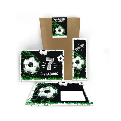 Abbildung von 12 Einladungskarten zum 7. Kindergeburtstag siebte Geburtstag Jungen Fussball Fußball incl. Umschläge, Tüten, Aufkleber, Lesezeichen