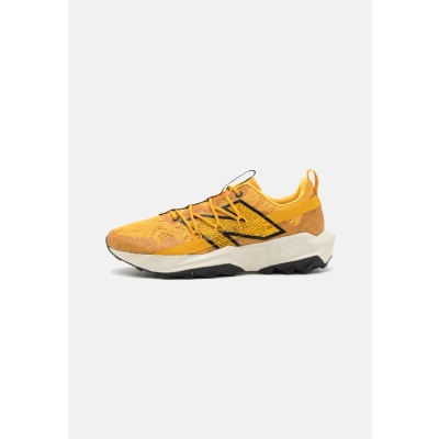 Abbildung von New Balance Tektrel Laufschuh Trail, Herren, Größe: 42.5, Marmalade Schuhe