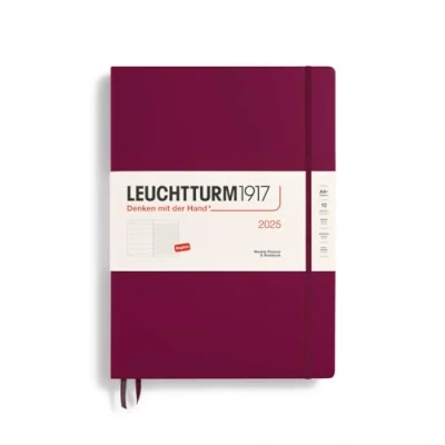 Abbildung von LEUCHTTURM1917 370731 Wochenkalender &amp; Notizbuch Master (A4+) 2025, Port Red, Englisch