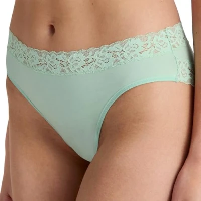 Abbildung von Calida Natural Comfort LACE Slip, Damen, Größe: 48/50, Soft green