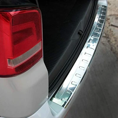 Abbildung von Ladekantenschutz Edelstahl CHROM kompatibel für VW T5 T6 ab 2003 130CM mit Abkantung premium Qualität von RECAMBO