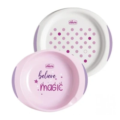 Abbildung von Chicco Baby Teller Set, Entwöhnungsgeschirr mit 1 Suppenteller und Teller, rutschfester Boden, seitliche Griffe, ergonomischer Griff, Löffelablage, 2 teiliges Babygeschirrset 12+ Monate