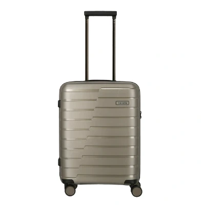 Abbildung von Travelite Air Base Handgepäckkoffer 4w Trolley S Champagner 4 Rollen Handgepäck 55x40x20 TSA Zahlenschloss Hartschalenkoffer klein