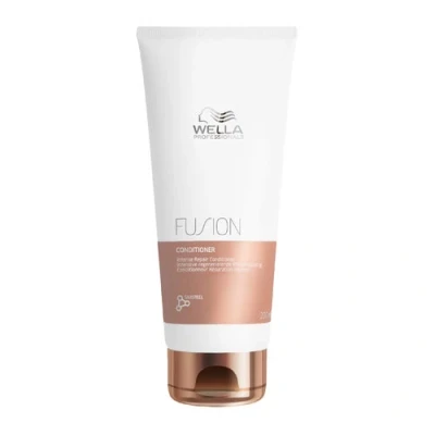 Abbildung von Wella Professionals Fusion Intense Repair conditioner 200 ml