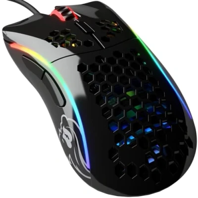 Abbildung von Glorious Gaming Model D (Minus) Wired Mouse superleichtes Wabendesign mit 61 g, RGB Beleuchtung, ergonomisch, Pixart 3360 Sensor, Omron Schaltern, PTFE Füße, 6 Tasten Glänzend Schwarz