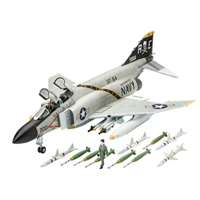Abbildung von Revell Modellbausatz Flugzeug 1:72 F 4J Phantom II im Maßstab 1:72, Level 3, originalgetreue Nachbildung mit vielen Details, 03941, 10 Jahre to 99